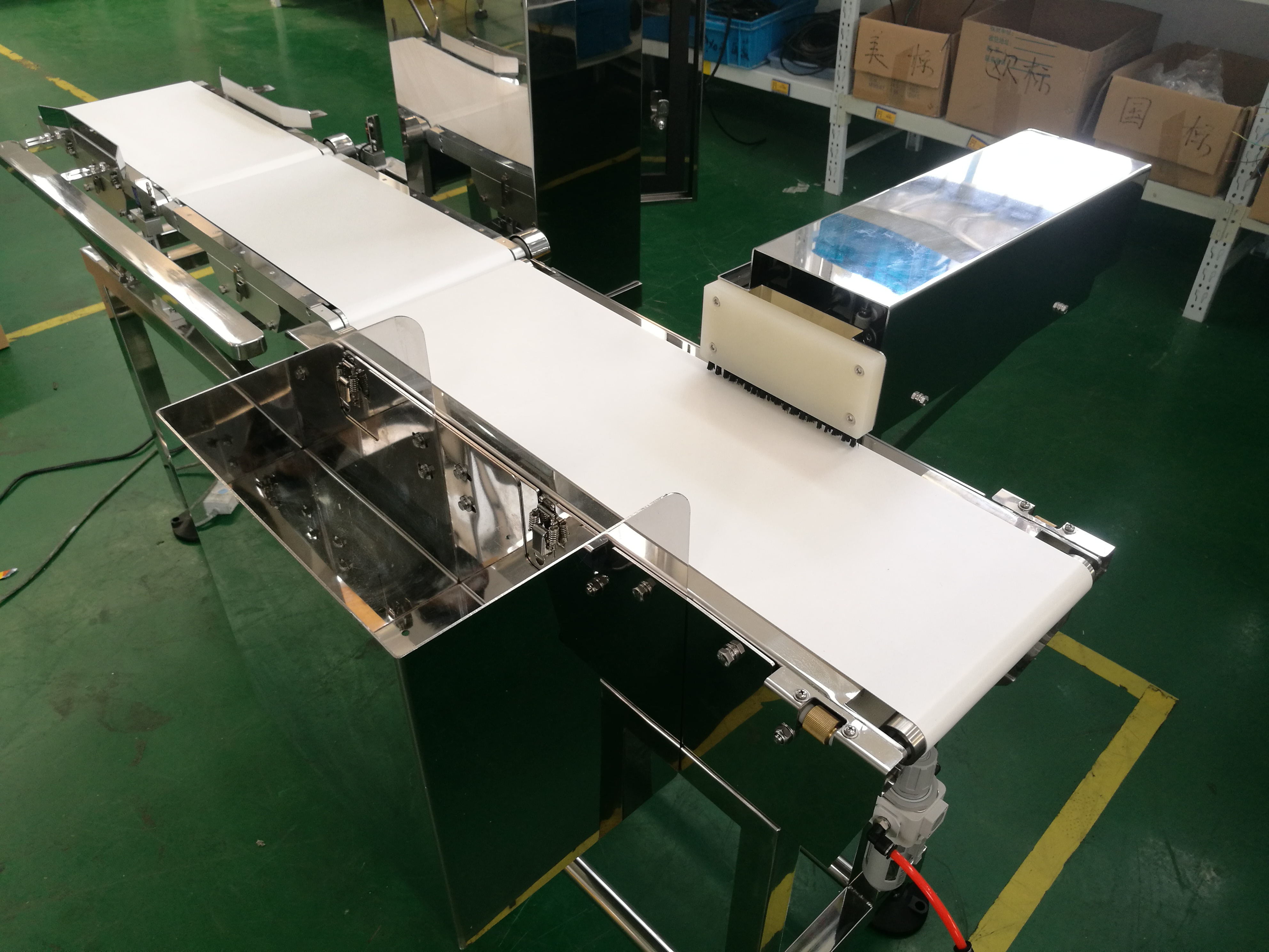 High Sensitivity Dynamic High Speed Checkweigher Machine